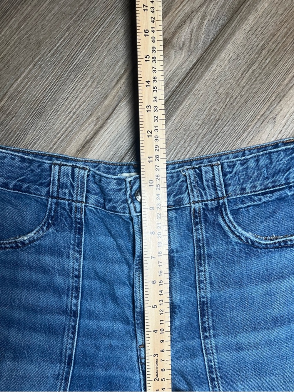 Madewell The Darted Barrel Leg Jean in Medium Wash Women’s 28P - Picture 12 of 13